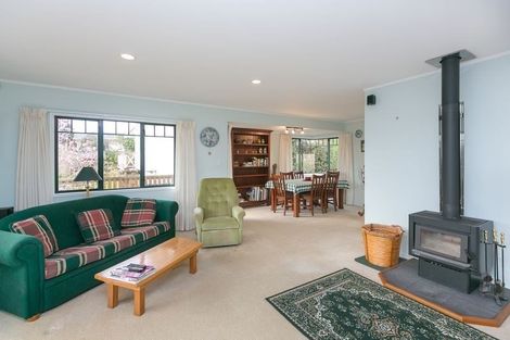 Photo of property in 6 Pararewa Drive, Whalers Gate, New Plymouth, 4310