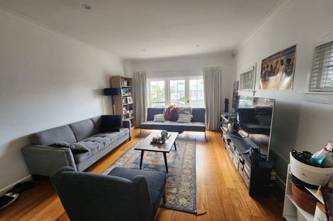 Photo of property in 1/514 Point Chevalier Road, Point Chevalier, Auckland, 1022