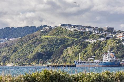 Photo of property in 2/163 Rongotai Road, Rongotai, Wellington, 6022