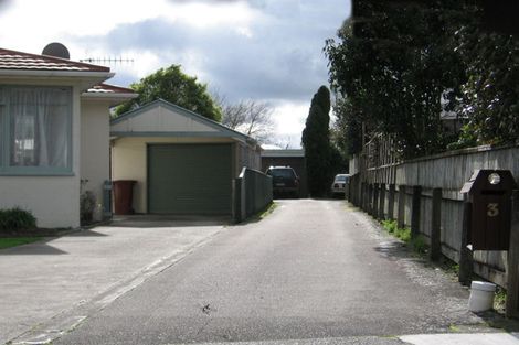 Photo of property in 3 Droylsden Place, Palmerston North, 4410