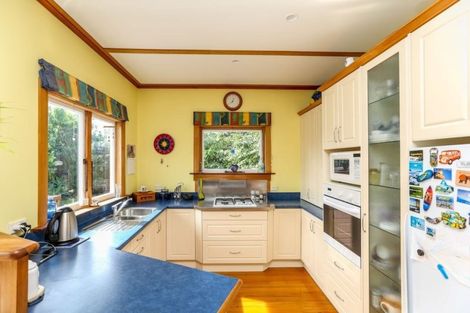 Photo of property in 3 Henui Street, Strandon, New Plymouth, 4312