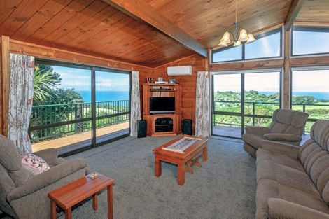 Photo of property in 444 Onemana Drive, Onemana, Whangamata, 3691