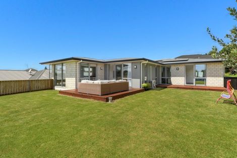 Photo of property in 12 Fleur Place, Te Puke, 3119