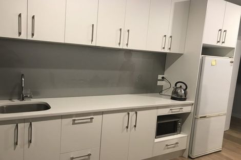 Photo of property in 21a Dominion Street, Takapuna, Auckland, 0622