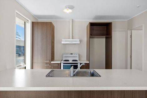 Photo of property in 13a Springs Road, Parakai, 0830