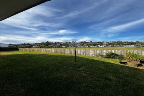Photo of property in 402b Ngatai Road, Bellevue, Tauranga, 3110