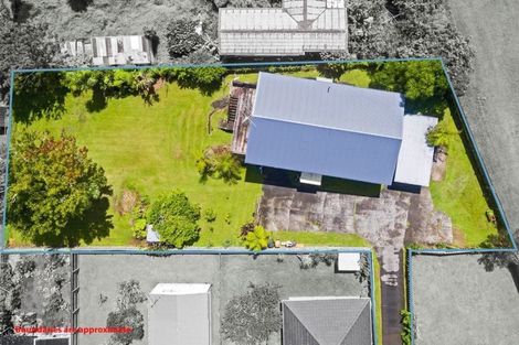 Photo of property in 33 School Road, Te Atatu South, Auckland, 0610