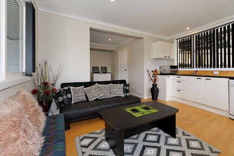 Photo of property in 19 Kohu Road, Titirangi, Auckland, 0604