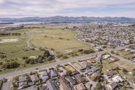 Photo of property in 497 Pages Road, Bexley, Christchurch, 8061