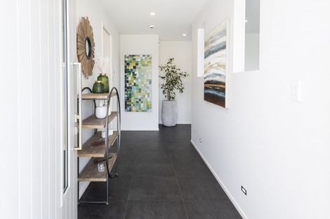 Photo of property in 8 Defender Crescent, Beachlands, Auckland, 2018