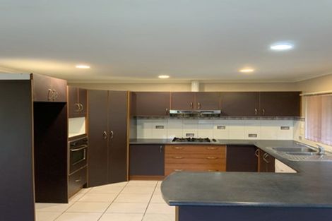 Photo of property in 5a Christina Avenue, Te Atatu South, Auckland, 0602