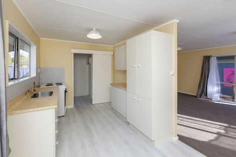 Photo of property in 5 Ruahine Street, Paraparaumu, 5032