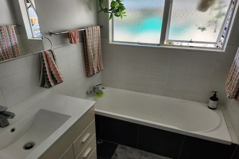 Photo of property in 42 Mcentee Road, Waitakere, Auckland, 0816