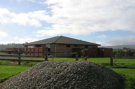 Photo of property in 109 Polson Hill Drive, Aokautere, Palmerston North, 4471