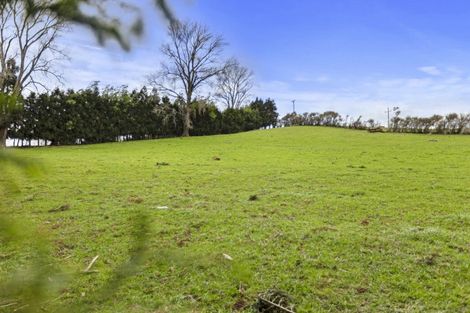 Photo of property in 24 Eagle Street, Welcome Bay, Tauranga, 3112