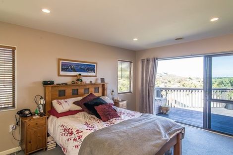 Photo of property in 54 Kakariki Grove, Waikanae, 5036