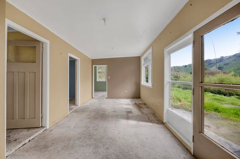 Photo of property in 568 Morea Road, Ararata, Hawera, 4674