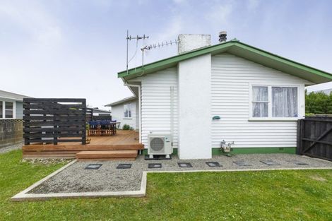 Photo of property in 41 Holdsworth Avenue, Milson, Palmerston North, 4414