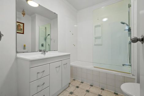 Photo of property in 21 Sandwick Drive, Weymouth, Auckland, 2103