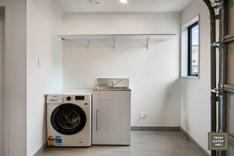 Photo of property in 6 Papa Takaro Lane, Flat Bush, Auckland, 2019