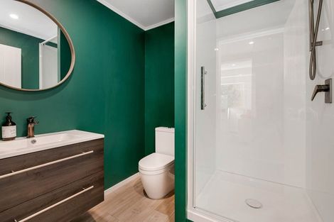 Photo of property in 4 Ngatira Place, Snells Beach, 0920