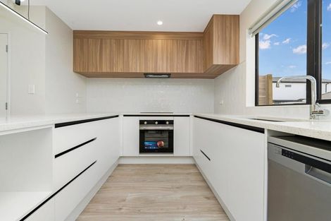 Photo of property in 2/63 Cambridge Terrace, Papatoetoe, Auckland, 2025