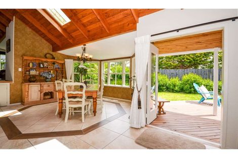 Photo of property in 11 Fairway Drive, Kerikeri, 0230