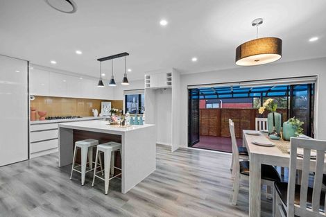 Photo of property in 6 Tuangi Road, Karaka, Papakura, 2113