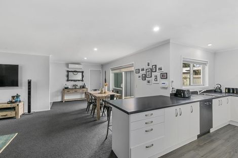 Photo of property in 1398 High Street, Taita, Lower Hutt, 5011