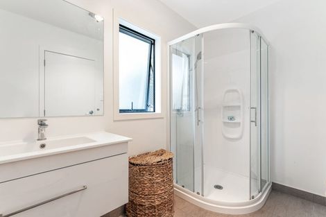 Photo of property in 54 Titoki Street, Te Atatu Peninsula, Auckland, 0610