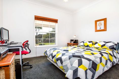 Photo of property in 5j Brights Road, Waiuku, 2123