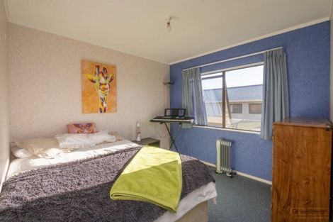 Photo of property in 19 Chartwell Drive, Eltham, 4322