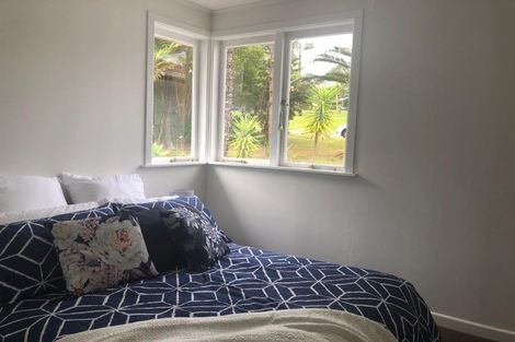 Photo of property in 16 Parrs Cross Road, Henderson, Auckland, 0612