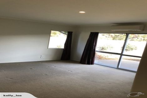 Photo of property in 11 Amoka Crescent, Parklands, Christchurch, 8083