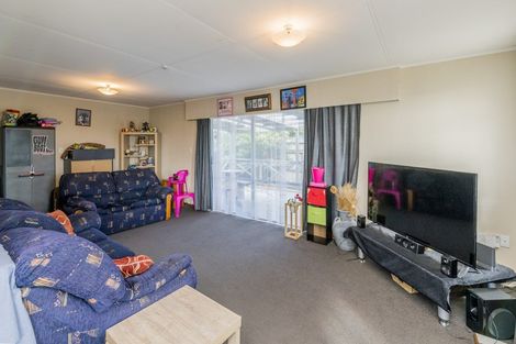 Photo of property in 85 Strathmore Avenue, Levin, 5510