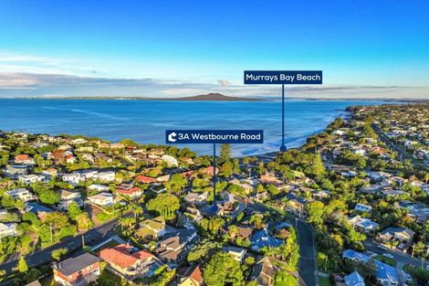 Photo of property in 3a Westbourne Road, Murrays Bay, Auckland, 0630