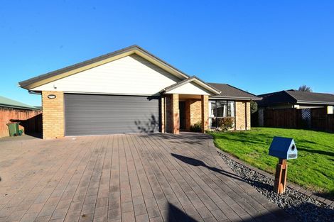 Photo of property in 21 Wentworth Drive, Rototuna North, Hamilton, 3210