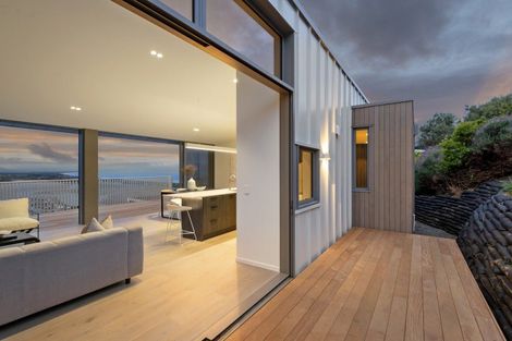 Photo of property in 16 Galilee Lane, Moncks Bay, Christchurch, 8081