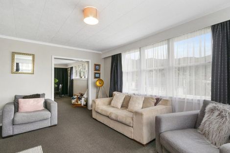 Photo of property in 21 Cleland Crescent, Naenae, Lower Hutt, 5011