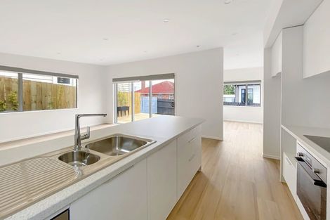 Photo of property in 15b Akehurst Avenue, New Lynn, Auckland, 0600