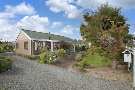 Photo of property in 3 Oxford Street, Marton, 4710