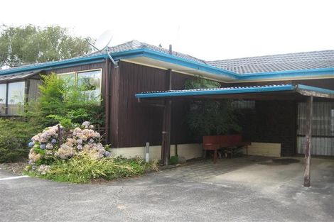 Photo of property in 1/61 Highland Park Drive, Highland Park, Auckland, 2010