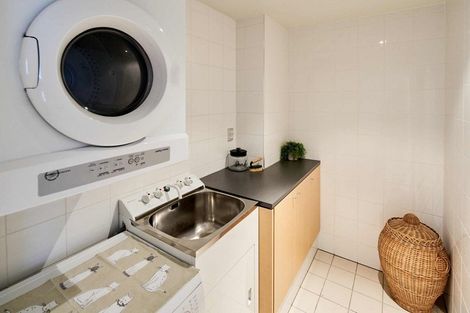 Photo of property in Sanctum Apartment, 10 Ebor Street, Te Aro, Wellington, 6011