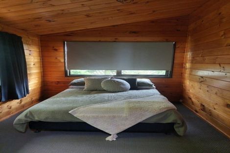 Photo of property in 6 Jacaranda Grove, Maungaraki, Lower Hutt, 5010