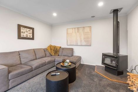 Photo of property in 48 Branigan Parade, Kelvin Grove, Palmerston North, 4414
