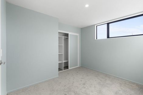 Photo of property in 8b Mackworth Street, Woolston, Christchurch, 8062