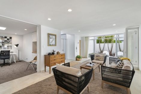 Photo of property in 133 Main Road, Redcliffs, Christchurch, 8081