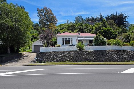 Photo of property in 39 Wairau Road, Picton, 7220