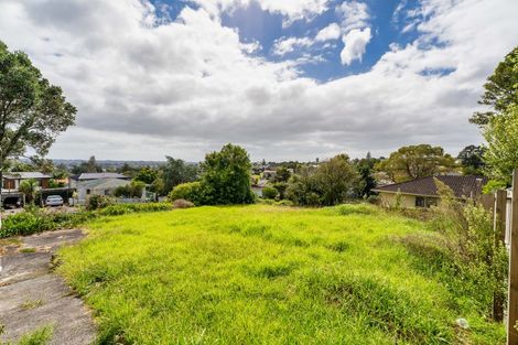 Photo of property in 84 Awaroa Road, Sunnyvale, Auckland, 0612