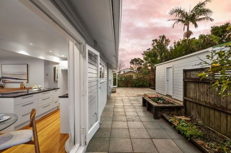 Photo of property in 101 Royal Road, Massey, Auckland, 0614